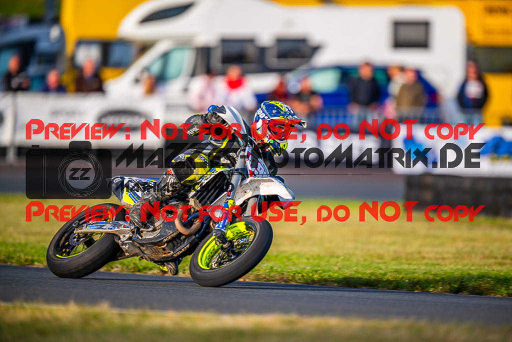 MaZZes_FotoMatrix_230930_9701 | S4