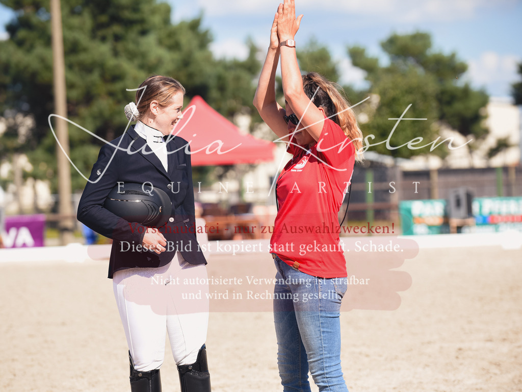 DSC_9855 | Pferde- und Turnierfotografie in Westsachsen. Pferdeportraits, Auftragszeichnungen und intuitive Kunst.