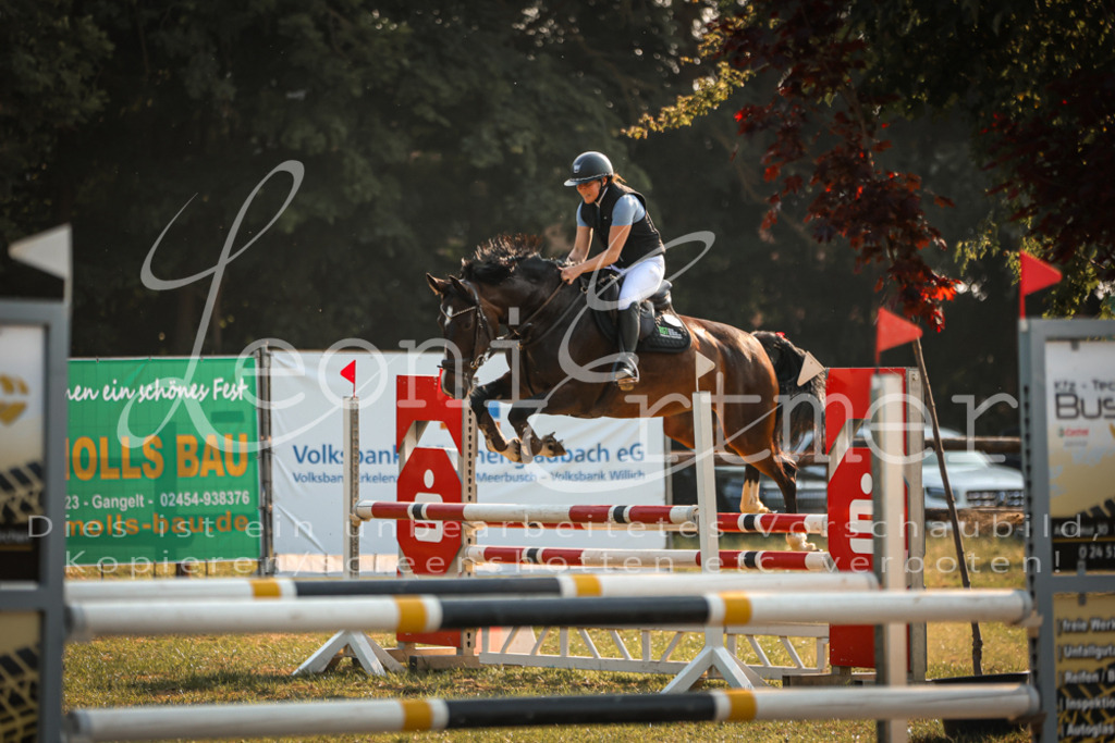 18.FrSpA00045 | Leoni Ertmer Photography - Realisiert mit Pictrs.com