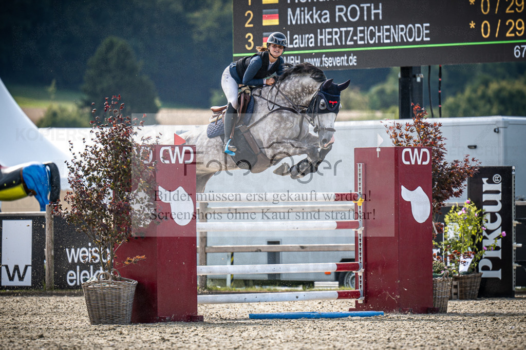 DOS_0712 | Entdecke hochwertige Reitturnierfotos von Foto Oger. Professionell, emotional und authentisch – jetzt Lieblingsmomente im Shop bestellen.Deutschlandweite Turnierfotografie. - Realisiert mit Pictrs.com