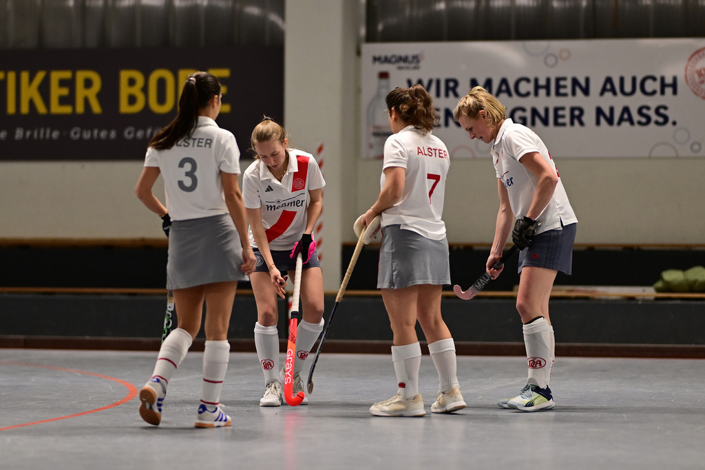 Hockey I Frauen I Saison 2025-2026 I Regionalliga Nord I 9. Spieltag I Der Club an der Alster 2 - LBV Phönix Lübeck | Der Sportfotograf. - Realisiert mit Pictrs.com