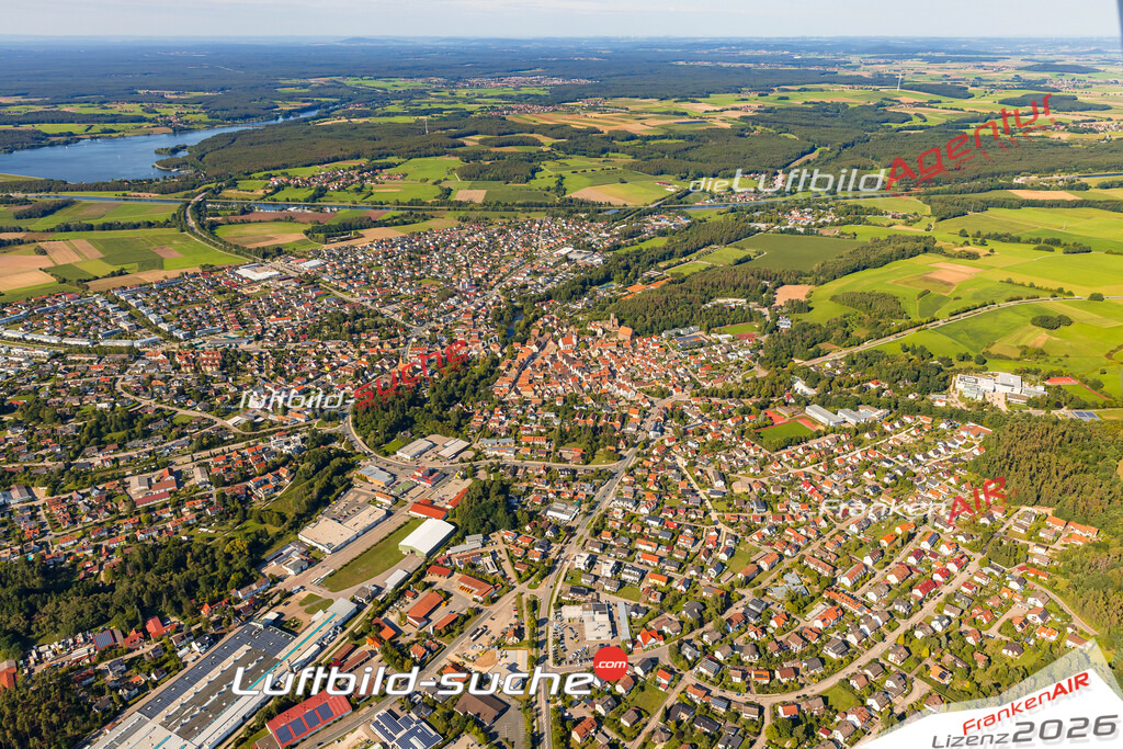 Luftaufnahme von Hilpoltstein Vs Google Maps- Die Luftaufnahme wurde 2025 vom UL-Flugzeug heraus erstellt ( keine Drohne ) - Hochauflösende Luftaufnahme - für professionelle Ausdrucke geeignet. Die Geschenkidee !Mit Lizenz und Bildrechte bestellbar