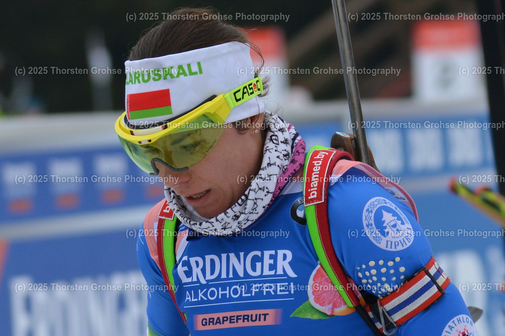 IBU WC Biathlon Oberhof 2018 | SKARDINO Nadezhda (BLR) im Ziel (Platz 22); IBU WC Biathlon Oberhof 2018, 10 km Verfolgung der Frauen am 06.01.2018 in der DKB Ski Arena in Oberhof, (Deutschland) - Realisiert mit Pictrs.com