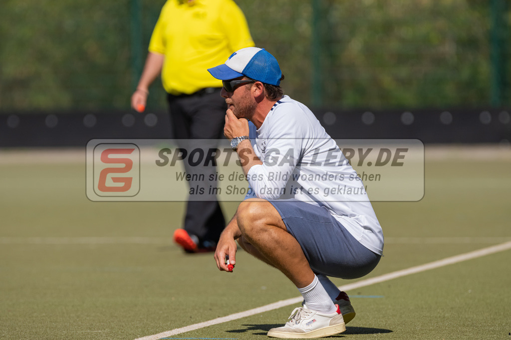 HK_20220903_109640 | 1. Bundesliga Damen Düsseldorfer HC - Berliner HC am 3.9.2022 DHC Düsseldorf, Düsseldorf , Nico Sussenburger ( trainer Düsseldorfer HC )