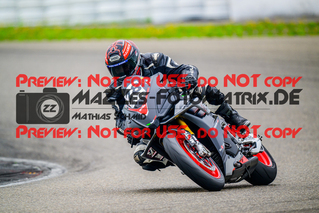 MaZZes_FotoMatrix_240804_6007705_3374 | Fotograf Mathias Schmid
Sportfotograf,
Eventfotograf,
Hochzeitsfotograf,
Portraitfotograf