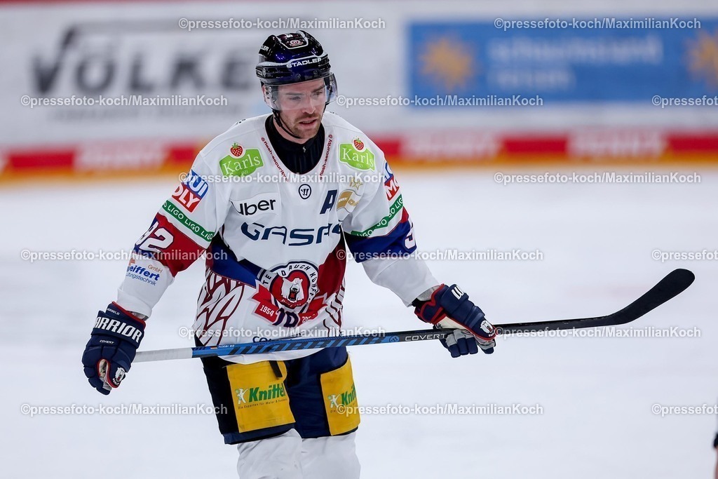 DEG12012501019 | 12.01.2025, Eishockey, Penny DEL, Düsseldorfer EG - Eisbären Berlin, PSD-BANK Dome: Torjubel nach dem 2:0 durch Marcel Noebels (Eisbären Berlin #92)