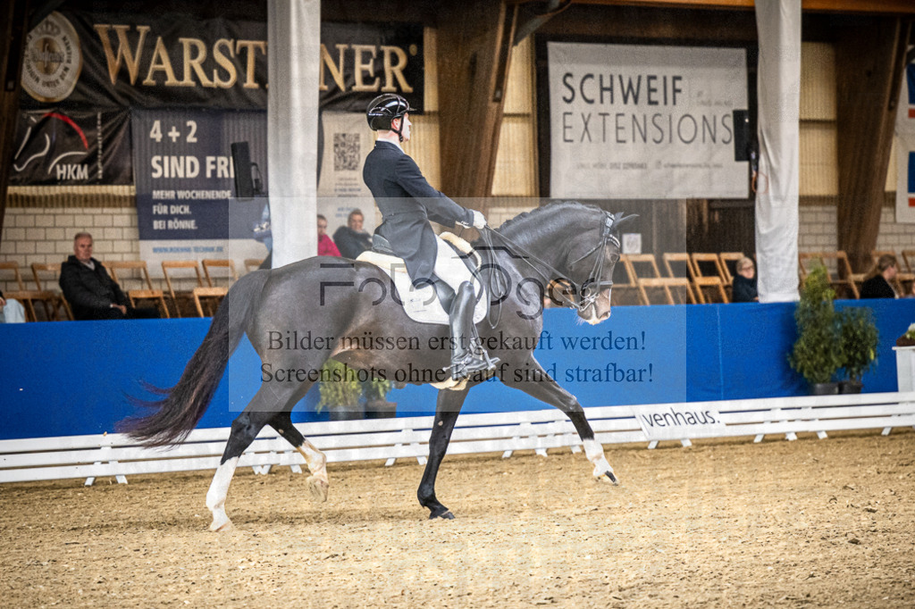 DOS_2657 | Entdecke hochwertige Reitturnierfotos von Foto Oger. Professionell, emotional und authentisch – jetzt Lieblingsmomente im Shop bestellen.Deutschlandweite Turnierfotografie. - Realisiert mit Pictrs.com