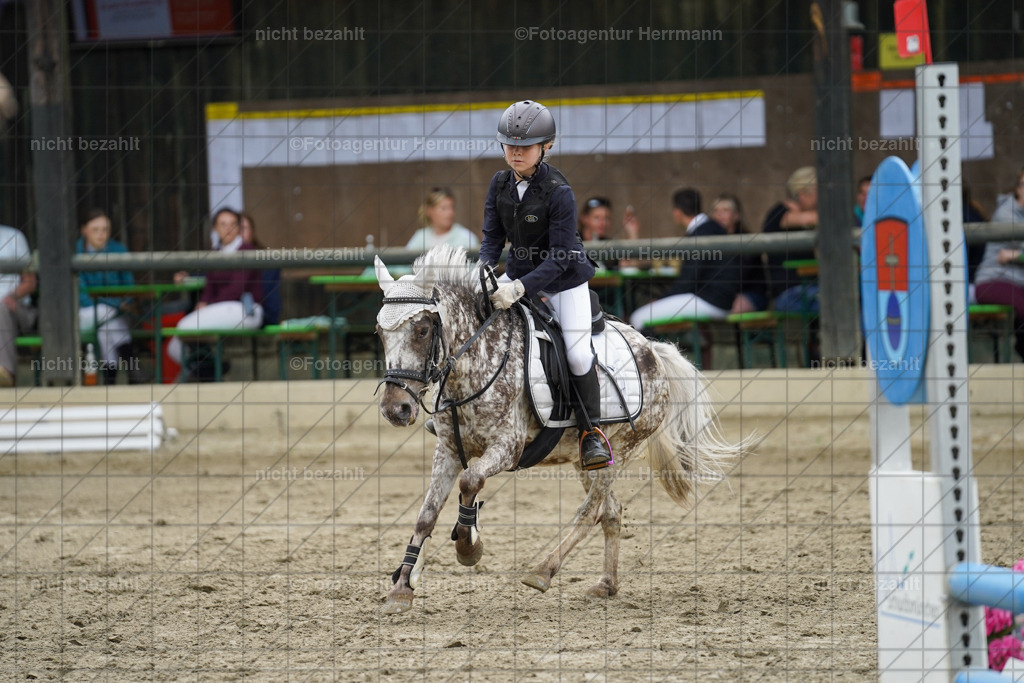 20240630-FAH01234 | Turnierbilder Schwabmünchen, Dressurbilder, Springreitturnier, Reitsportbilder, Turnierfotografen Bayern, Turnierfotograf