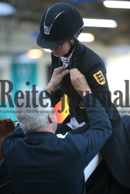 A15X0035 | Alle Fotos der Reiterjournal Fotografin Doris Matthaes im Reiterjournal Online-Fotoshop. - Realisiert mit Pictrs.com