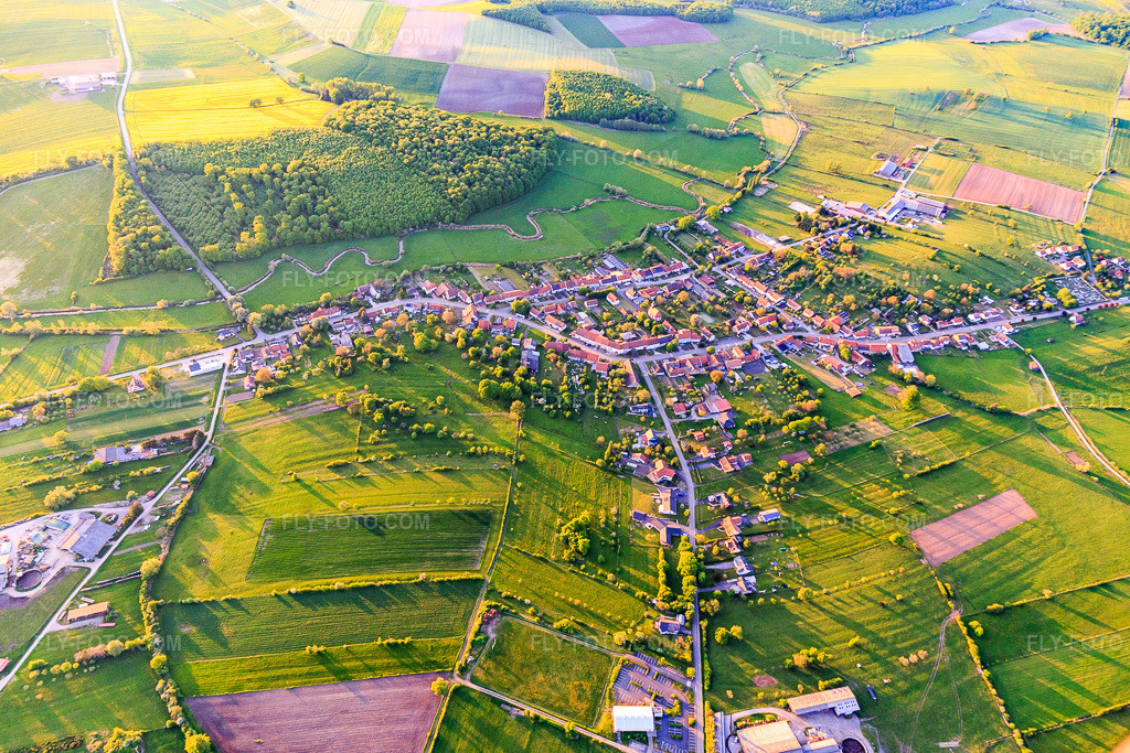 Aerial view: Village view from the south in Altwiller in the state Bas-Rhin, France.Photo: IMG_146200.jpg taken on 05/01/2025 by Werner Riehm/FLY-FOTO.comResolution of the original: 5472 x 3648 px
