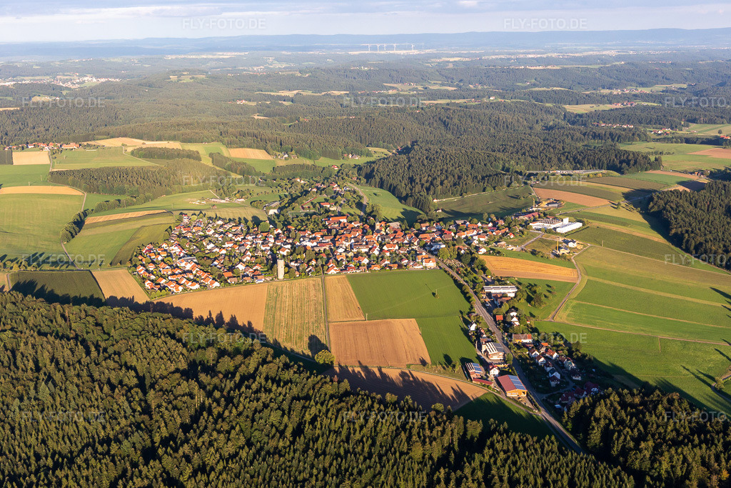 Luftbild: landwirtschaftlichen Feldern und Nutzflächen im Ortsteil Eulenhof in Kaisersbach im Bundesland Baden-Württemberg in Deutschland. Foto: IMG_093629.jpg vom 22.08.2016 durch Werner Riehm/FLY-FOTO.de