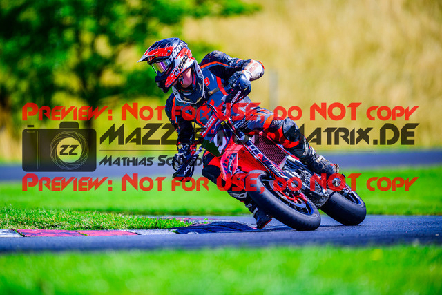 MaZZes_FotoMatrix_240713_6007705_7281 | S3