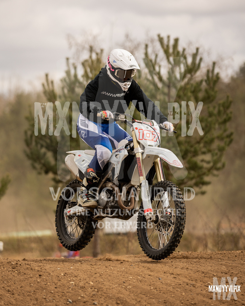 866A1667 | mxndyyvipix