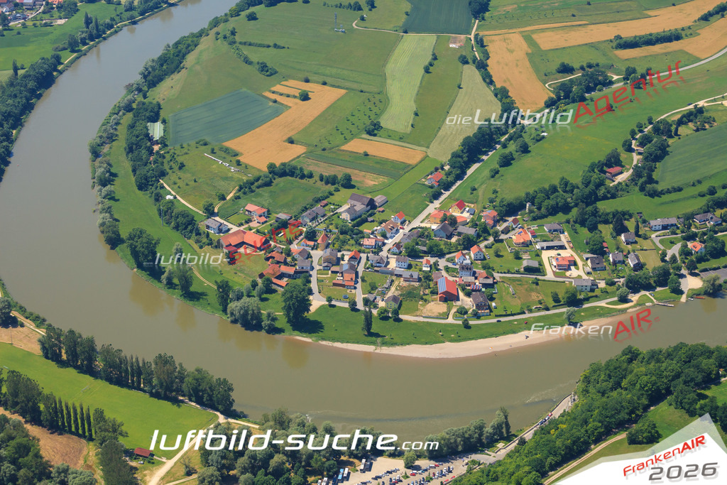 Luftbild von Stausacker Kelheim - Luftaufnahme wurde 2012 von https://frankenair.de mittels Flugzeug (keine Drohne) erstellt - die Geschenkidee