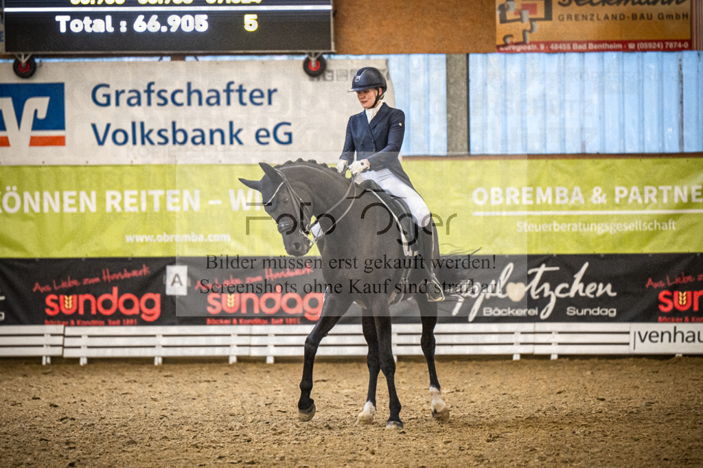 DOS_4802 | Entdecke hochwertige Reitturnierfotos von Foto Oger. Professionell, emotional und authentisch – jetzt Lieblingsmomente im Shop bestellen.Deutschlandweite Turnierfotografie. - Realisiert mit Pictrs.com