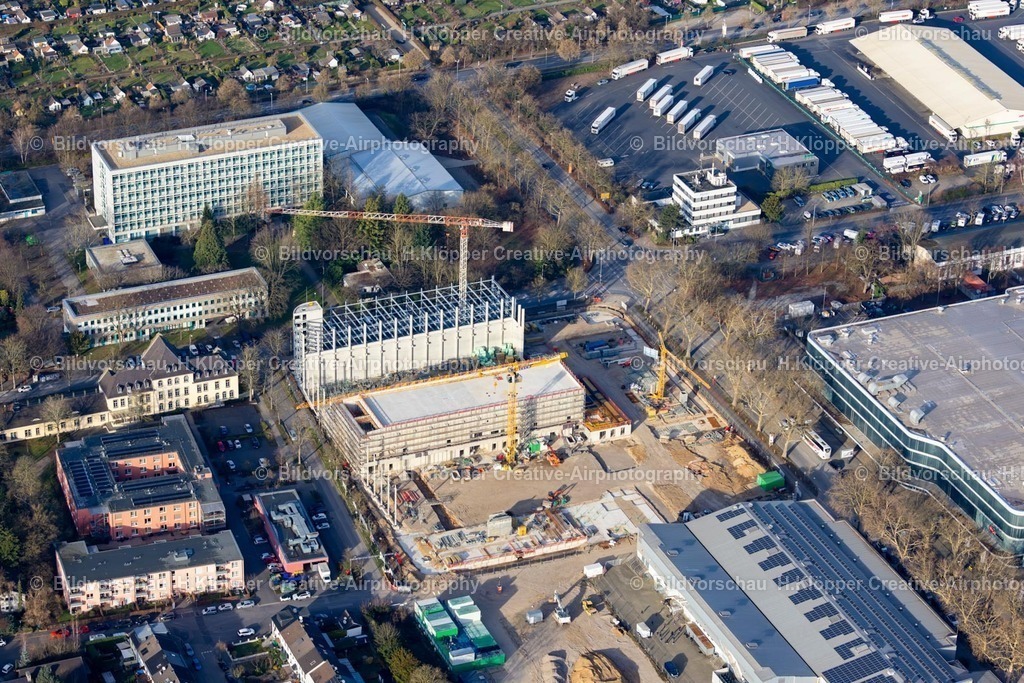 Luftbild Rheinlandhallen Krefeld-8146 | Luftbildfotografie Baustelle zum Neubau der "Rheinlandhallen" Sport-Essemble an der De-Greiff-Straße, Mengelbergstraße in Krefeld im Ruhrgebiet im Bundesland Nordrhein-Westfalen, Deutschland. - Realisiert mit Pictrs.com