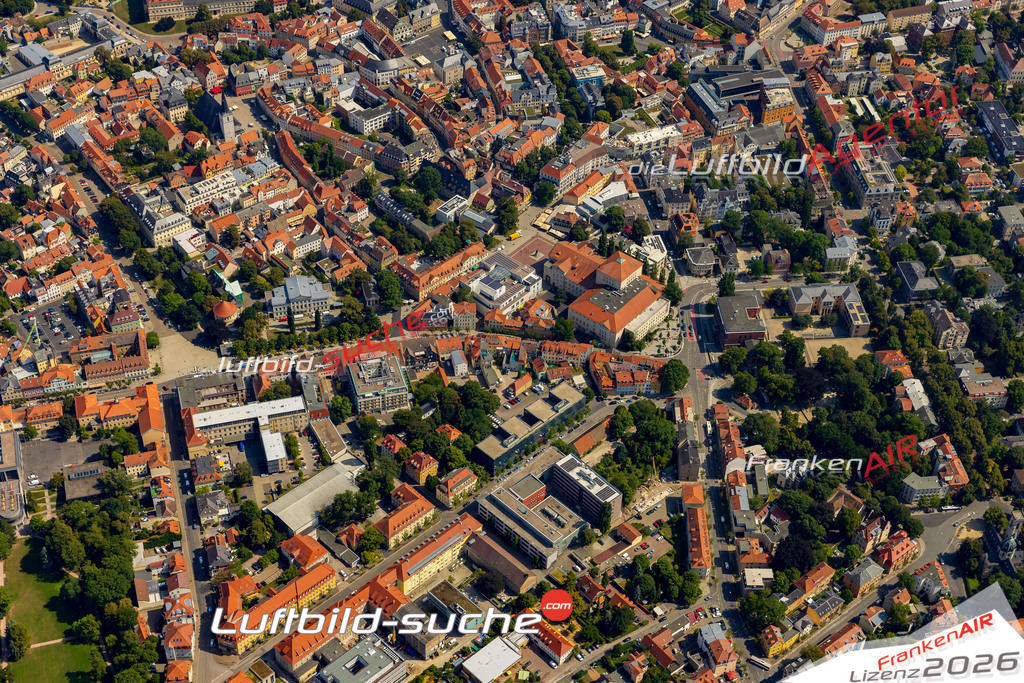 Theatherplatz Weimar Bild- Das Luftbild wurde 2025 vom UL-Flugzeug heraus erstellt ( keine Drohne bzw. Drohnenaufnahme ) - Hochauflösende Luftaufnahme -Nicht vergleichbar mit Google Maps oder Satelittenbilder- Die Geschenkidee !Mit Lizenz und Bildrechte bestellbar - CC