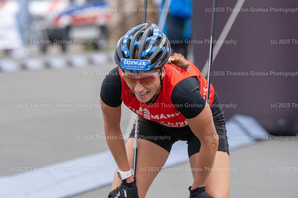 Deutsche Meisterschaften Biathlon | Deutsche Meisterschaften Biathlon, Speziallanglauf Frauen am 14.09.2018 in der DKB SKI ARENA in Oberhof, (Deutschland)

Bild: Hinz Vanessa vom SC Schliersee / Zoll - Realisiert mit Pictrs.com