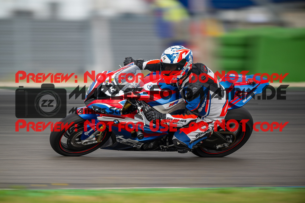 MaZZes_FotoMatrix_240702_6007705_6206 | GELB