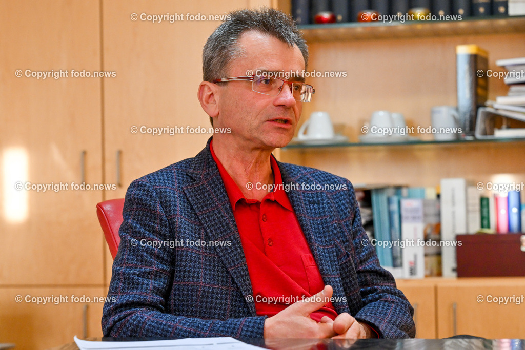 Peter Niedermoser (Praesident der Aerztekammer für Oberoesterreich)_ 03.03.2023-15 | 03.03.2023, Linz, AUT, Aerztekammer Ooe, im Bild Peter Niedermoser (Praesident der Aerztekammer für Oberoesterreich)