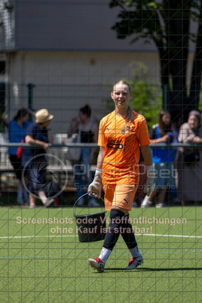 20250622_141423_0183 | #,ASV Eislingen (blau) vs. Tura Untermünkheim (orange), Fussball, Aufstiegsspiel in B-Juniorinnen-VS Nord Runde 2 - WfV, Saison 2024/2025, Kunstrasensportplatz im Ösch, Staufeneckerstraße, 73054 Eislingen, 22.06.2025 - 14:00 Uhr,Foto: PhotoPeet-Sportfotografie/Peter Harich
