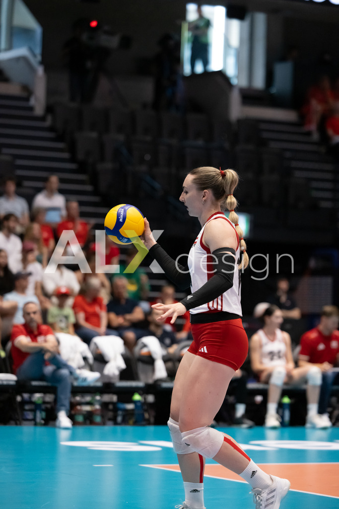 Austria v Switzerland - CEV European League Women | KRIENS, SWITZERLAND - JUNE 14: KORA MARINA SCHABERL of Austria serve during the CEV European League match between Austria and Switzerland at Pilatus Arena on June 14, 2026 in Kriens, Switzerland. - Realisiert mit Pictrs.com