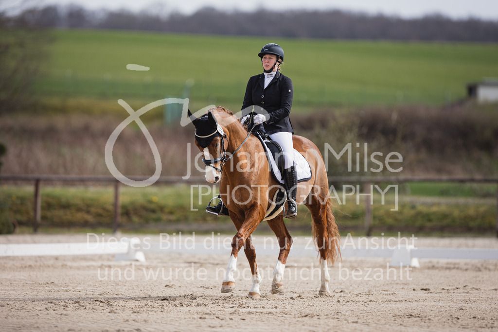 230410_Frühlingsfest_Dressurreiter-L-606 | Deine schönsten Turniermomente als professionelle Fotos! Entdecke hochwertige Pferdesport-Fotografie im Online-Shop. Jetzt Fotos finden & bestellen!