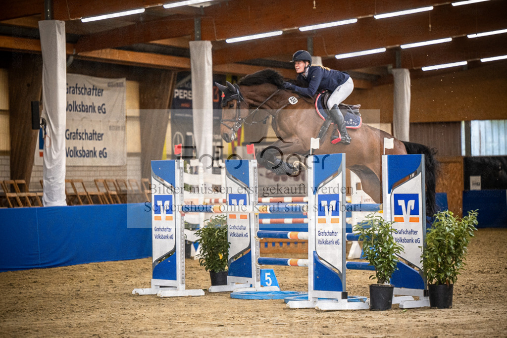DOS_3170 | Entdecke hochwertige Reitturnierfotos von Foto Oger. Professionell, emotional und authentisch – jetzt Lieblingsmomente im Shop bestellen.Deutschlandweite Turnierfotografie. - Realisiert mit Pictrs.com
