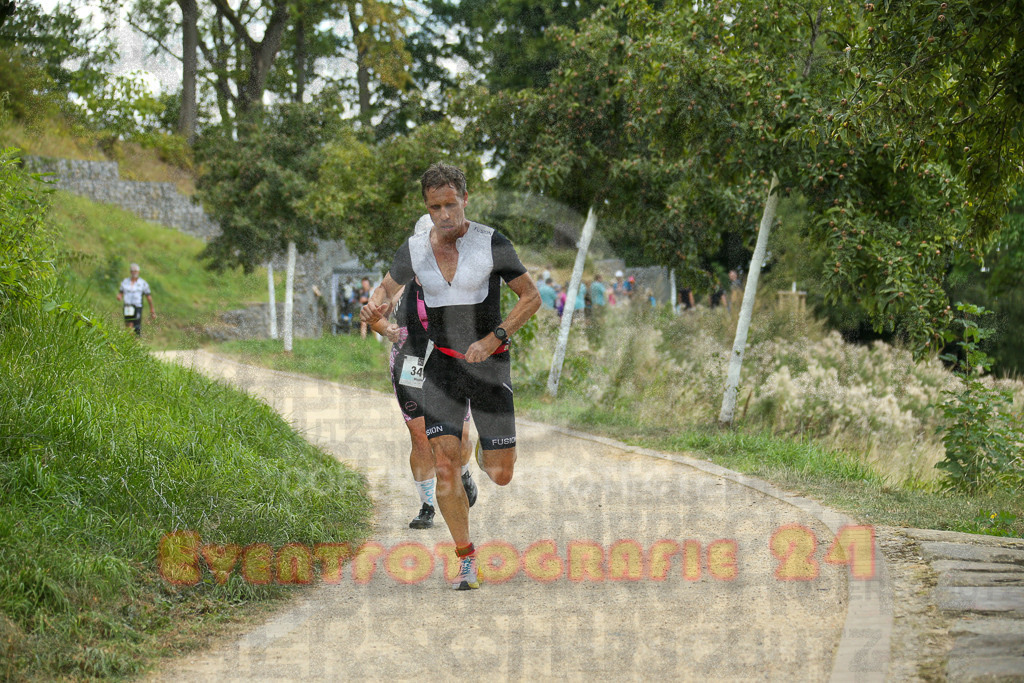 250824_1352_EX1_4063 | Sportfotografie im Rhein-Sieg Kreis, Köln, Bonn, NRW, Rheinland Pfalz, Hessen, etc. Unser Tätigkeitsfeld umfasst den Laufsport vom Volkslauf über den Marathon, Duathlon, Triathon bis zum Ultralauf wie Kölnpfad Ultra oder Schindertrail.