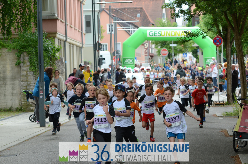 AOK Junior Cup 400m | 3Königslauf 2022 AOK Junior Cup 400m - Realisiert mit Pictrs.com