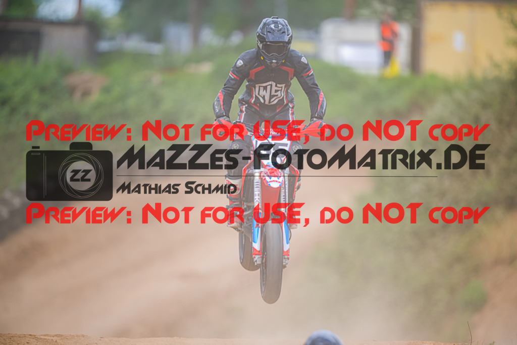 MaZZes_FotoMatrix_220528_7636 | Fotograf Mathias Schmid
Sportfotograf,
Eventfotograf,
Hochzeitsfotograf,
Portraitfotograf