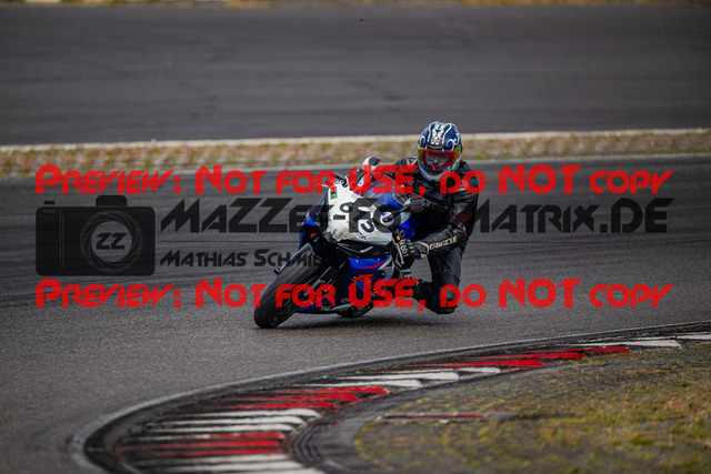 MaZZes_FotoMatrix_230719_2539 | GRUEN