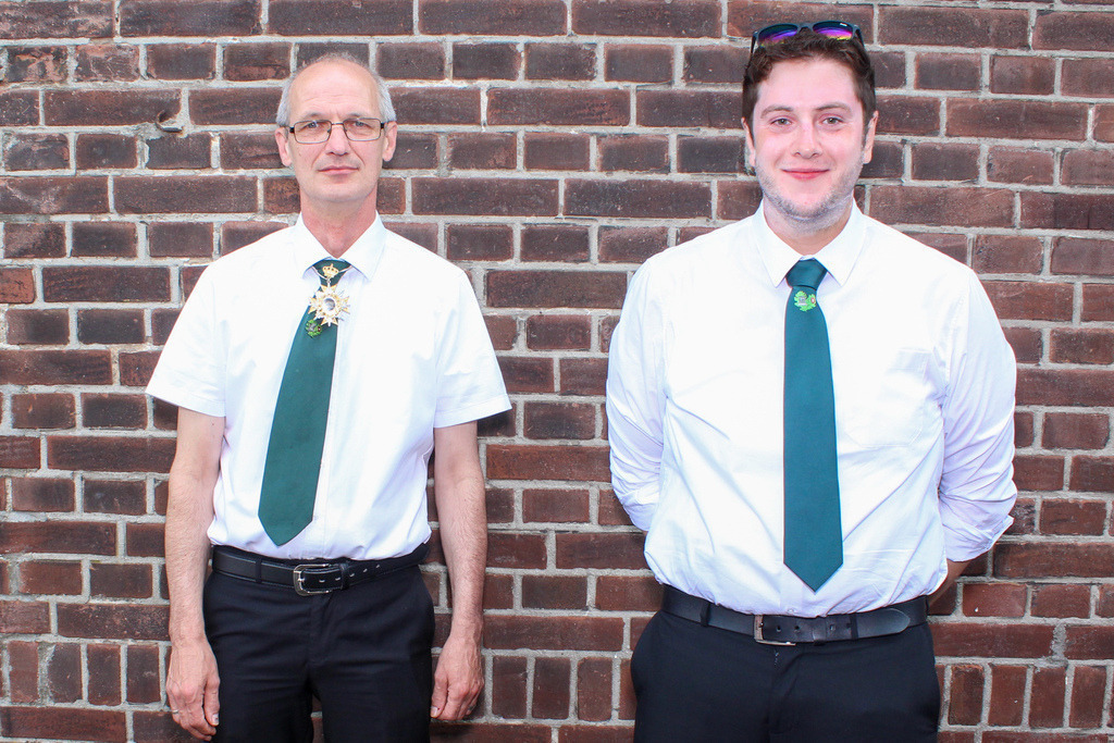 top-top.de-250601-160 | Foto, Video, Fotografie, Videografie, Fotobox, DJ, Discjockey, Musik, Musikbox, Veranstaltung, Photobooth, Amazon, Ebay, Buchtipp, Bestseller, Autor, Verlag, Buch, Wesel, Hamminkeln, NRW, Dinslaken, Rees, Drohne, Hochzeit, Party, Fotobox, Wesel, Fotograf