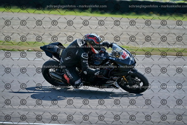 26BT02-0279 | markuskiefer.com - Realisiert mit Pictrs.com