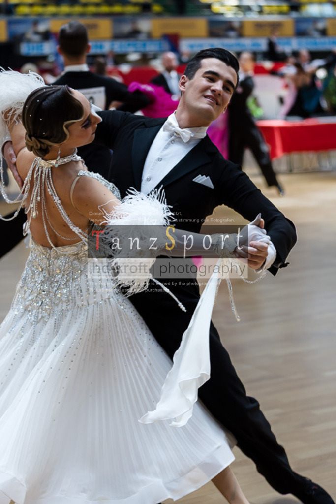 20250517_HessenTanzt_WDSF_IntOpen_Std_0659 | Tanzsportbilder, Standardtanz, Lateintanz, WDSF, DTV, LTVB, dancecomp, goc, hessen tanzt, blaues band der spree, walzer, tango, wiener walzer, slowfox, quickstepp, samba, rumba, cha-cha-cha, paso doble. jive, hd-kroft photography, turniertanzsport