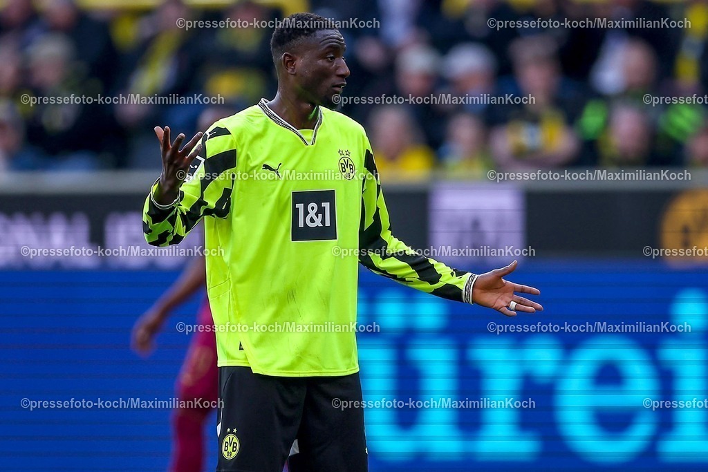 BVB08032502242 | 08.03.2025, Fußball, Borussia Dortmund - FC Augsburg, 1. Fußball Bundesliga, 25. Spieltag, Signal Iduna Park, Saison 2024 2025: Serhou Guirassy (BVB #9) gestikulierendDFB regulations prohibit any use of photographs as image sequences and or quasi-video.
