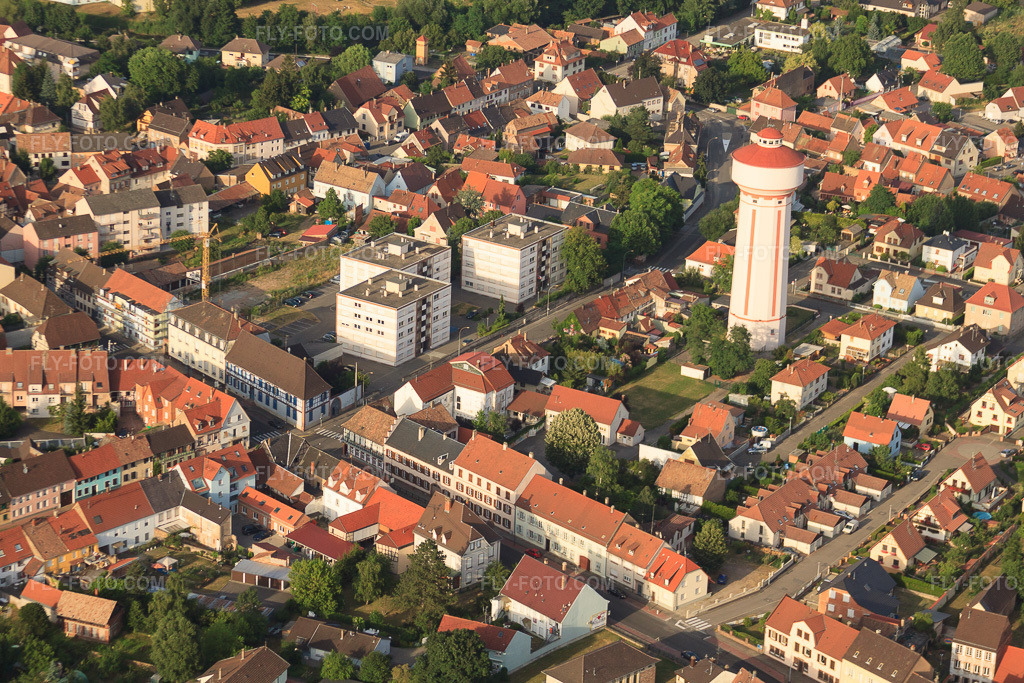 Aerial view: Château d'eau de Bischwiller in Bischwiller in the state Bas-Rhin, France.Photo: IMG_30420.jpg taken on 07/09/2010 by Werner Riehm/FLY-FOTO.comResolution of the original: 4752 x 3168 px