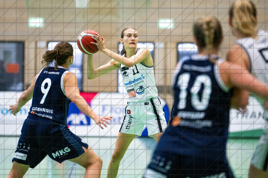 2. DBBL Nord 24/25 | 20.10.2024 | BBC OS vs. Eimsbütteler TV | 2. DBBL Nord 24/25 | 20.10.2024 | BBC OS vs. Eimsbütteler TV - - - - - CREDIT, www.bullenfotos.de, Martin König, Hörner Weg 40, D-49078 Osnabrück, +4917663732967, Nutzung und Weitergabe nur zu den vereinbarten Zwecken. Presseanfragen an Urheber. Alle Rechte beim Urheber. - - - - - - Realisiert mit Pictrs.com