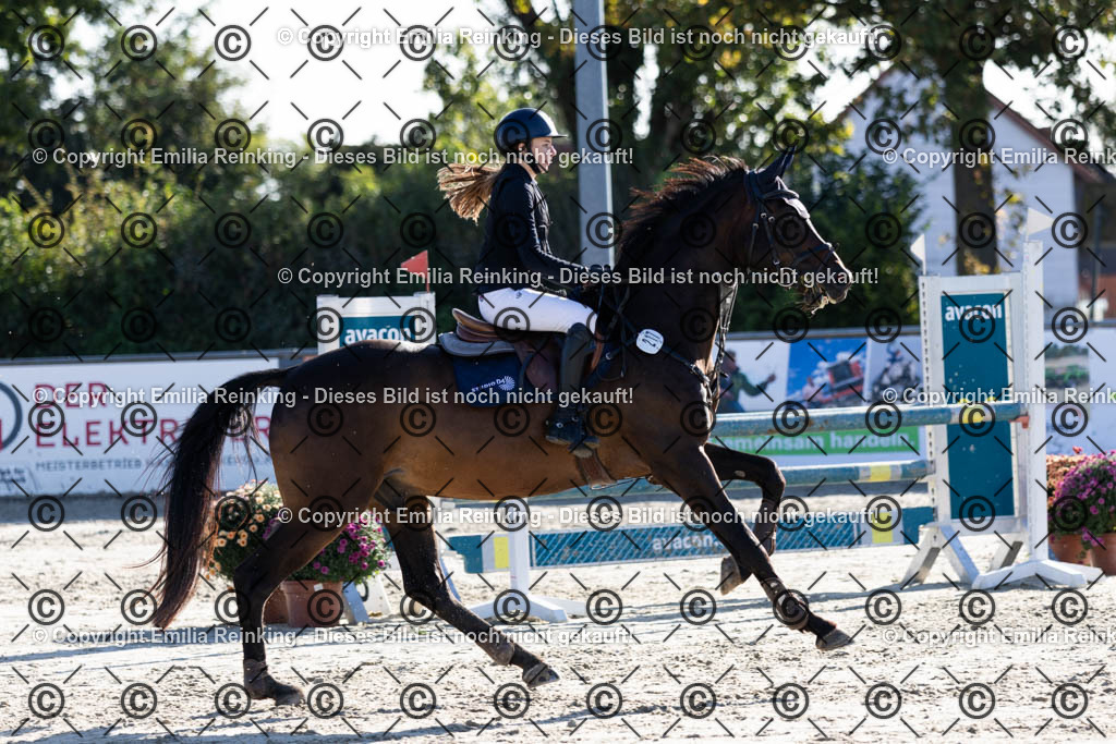 CL5A1179 | Emilia Reinking Fotografie - Realisiert mit Pictrs.com