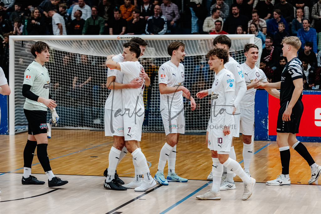 47. Stadtmeisterschaften im Hallenfußball 2025, Endrunde | Stadtmeisterschaften im Hallenfußball 2025, Endrunde, Sporthalle Berg Fidel in Münster. Foto: sportfotografie.ms | Markus Paletta - Realisiert mit Pictrs.com