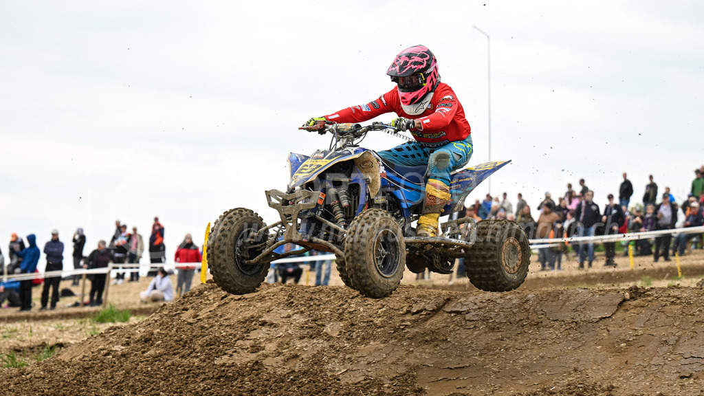 Motocross Schlatt bei Winterthur - 30. April 2023 | #123 Cruz Marcelo aus Langenthal (CH) auf 450 Ccm in der Kategorie Quad am Motocross Schlatt bei Winterthur, 30. April 2023. 
Instagram: @mx_schlatt | @mc_wila | @sam_schweiz
Bild: Sportfotografie Markus Aeschimann | www.markus-aeschimann.ch - Realisiert mit Pictrs.com