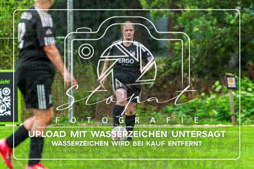 Kreisliga VER/OHZ - SG Fulde vs. SG Ihlpohl/Lesumstotel | Leonie Duwe (SG Fulde #14); Kreisliga VER/OHZ - SG Fulde vs. SG Ihlpohl/Lesumstotel am 30.08.26 in Zentralstadion, Fulde - Realisiert mit Pictrs.com