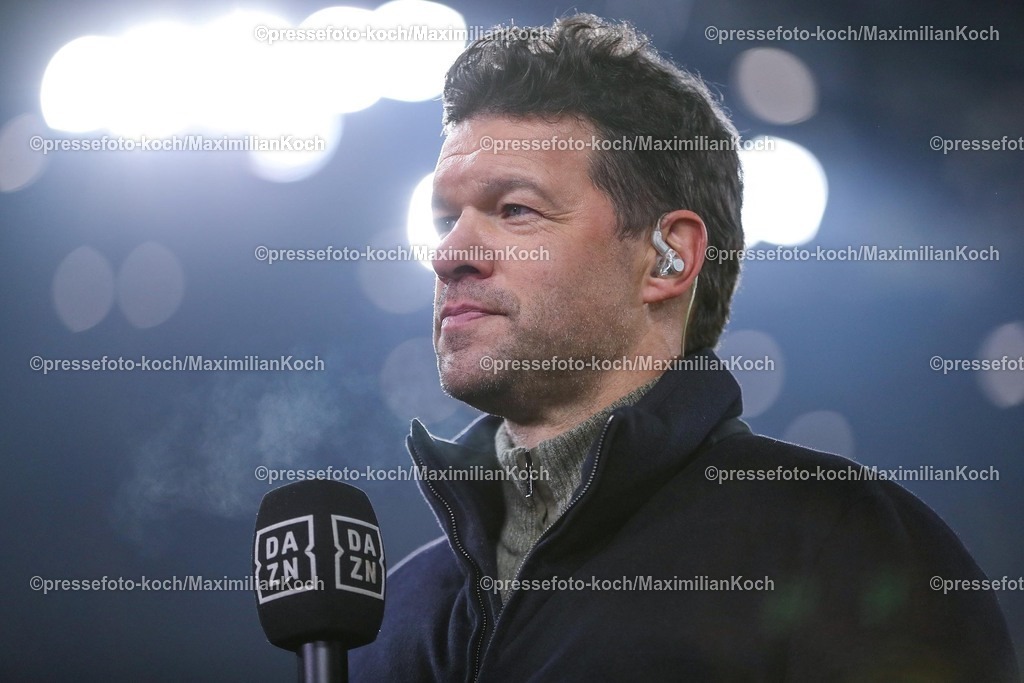 BVB10012501008 | 10.01.2025, Fußball, Borussia Dortmund - Bayer 04 Leverkusen, 1. Fußball Bundesliga, 16. Spieltag, Signal Iduna Park, Saison 2024 2025: DAZN Moderator Michael Ballack vor dem SpielDFB regulations prohibit any use of photographs as image sequences and or quasi-video.