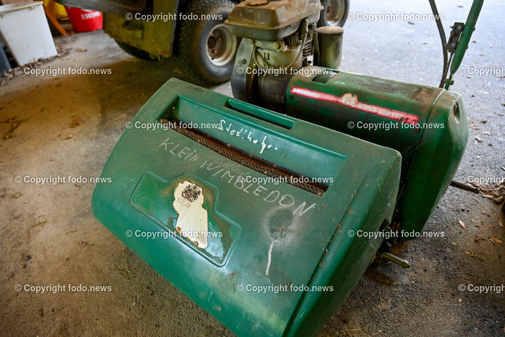 Klein Wimbledon_ Gottfried Stadlhuber_ 09.07.2023-16 | 09.07.2023, Kremsmuenster, AUT, Klein Wimbledon, im Bild Klein Wimbledon Rasenmaehgeraet