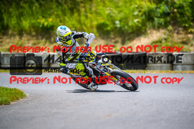 MaZZes_FotoMatrix_220528_1234 | Fotograf Mathias Schmid
Sportfotograf,
Eventfotograf,
Hochzeitsfotograf,
Portraitfotograf