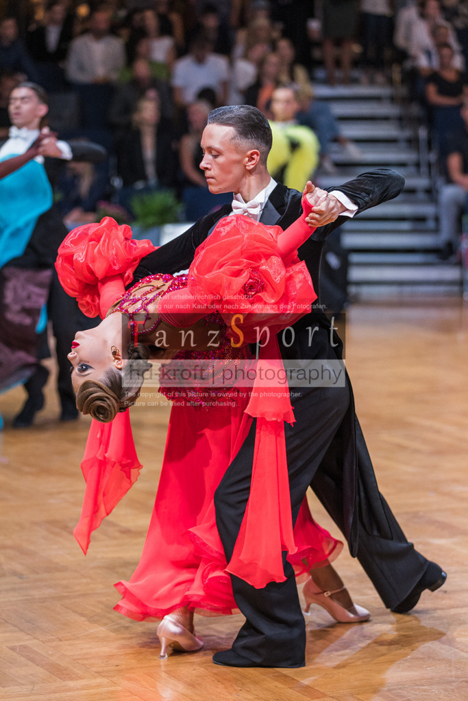 20250819_WDSF-Open-Std-Youth_0950 | Tanzsportbilder, Standardtanz, Lateintanz, WDSF, DTV, LTVB, dancecomp, goc, hessen tanzt, blaues band der spree, walzer, tango, wiener walzer, slowfox, quickstepp, samba, rumba, cha-cha-cha, paso doble. jive, hd-kroft photography, turniertanzsport