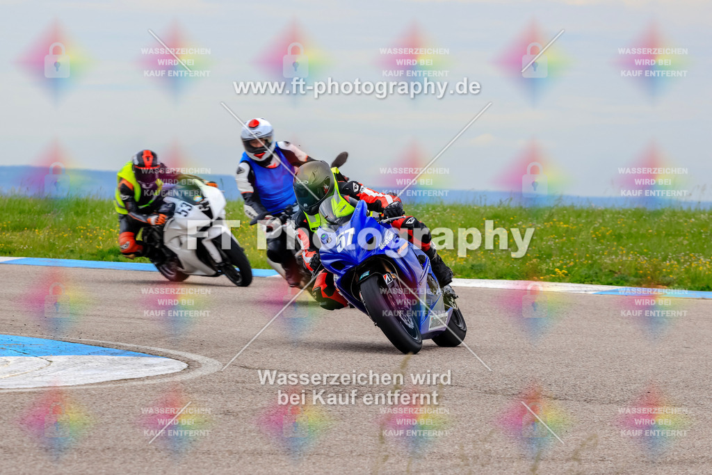 MotoTeam-3063 | Hier findet Ihr Bilder von Touristenfahrten auf der Nürburgring Nordschleife oder von anderen Veranstaltungen die ich besucht habe. Viel Spass beim Durch Schauen 