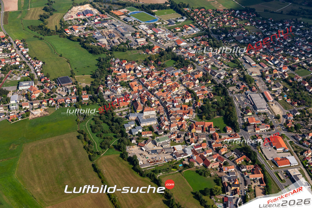Das Luftbild der Stadt Burgebrach wurde 2019 vom Flugzeug heraus erstellt (keine Drohne) Aufnahmehöhe ca.400 Meter- hohe Auflösung- beste Druck-Qualität garantiert!