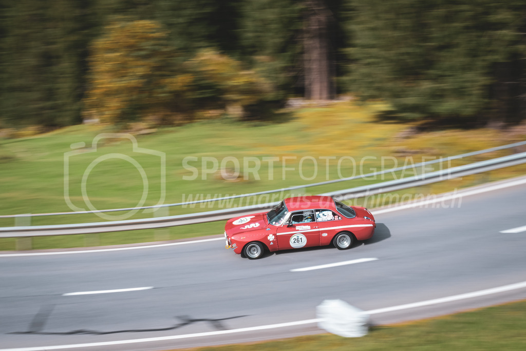 21. Arosa ClassicCar 2025 - 7. =September= 2025 | Michael Scheibler aus Müllheim Dorf (SUI) in einem Alfa Romeo GTA Junior Corsa aus dem Jahre 1968 mit Startnummer 261 am Arosa ClassicCar 2025 in der Kategorie Classic Trophy..@arosaclassiccar, @arosa.official, #arosaclassiccar, #arosa, #76curves, #classiccarBild: Sportfotografie Markus Aeschimann | www.markus-aeschimann.ch - Realisiert mit Pictrs.com