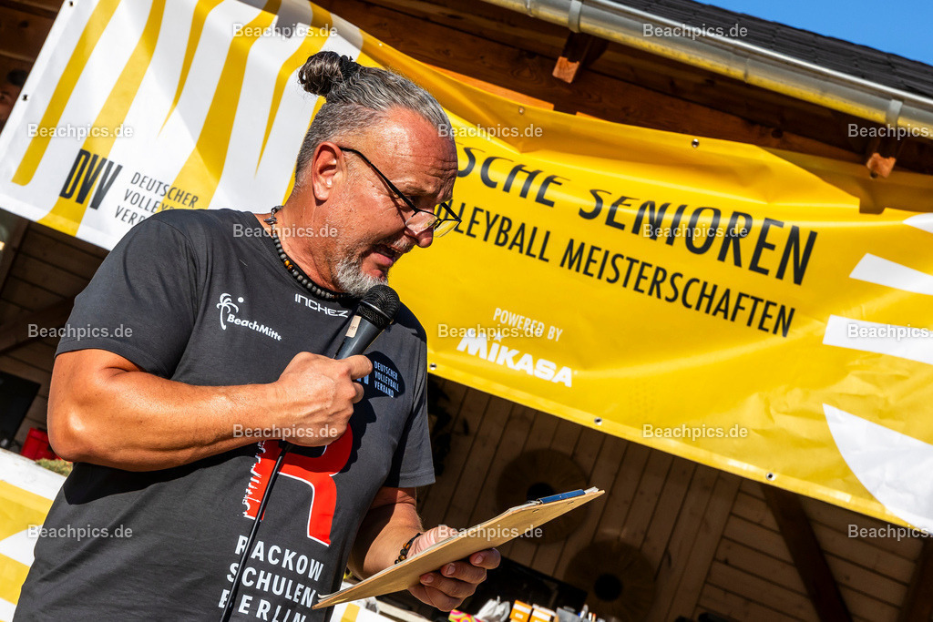 2024-00107709-Deutsche-Senioren-Beach-Meisterschaft |  08.09.2024; Berlin Foto: Gerold Rebsch - www.beachpics.de